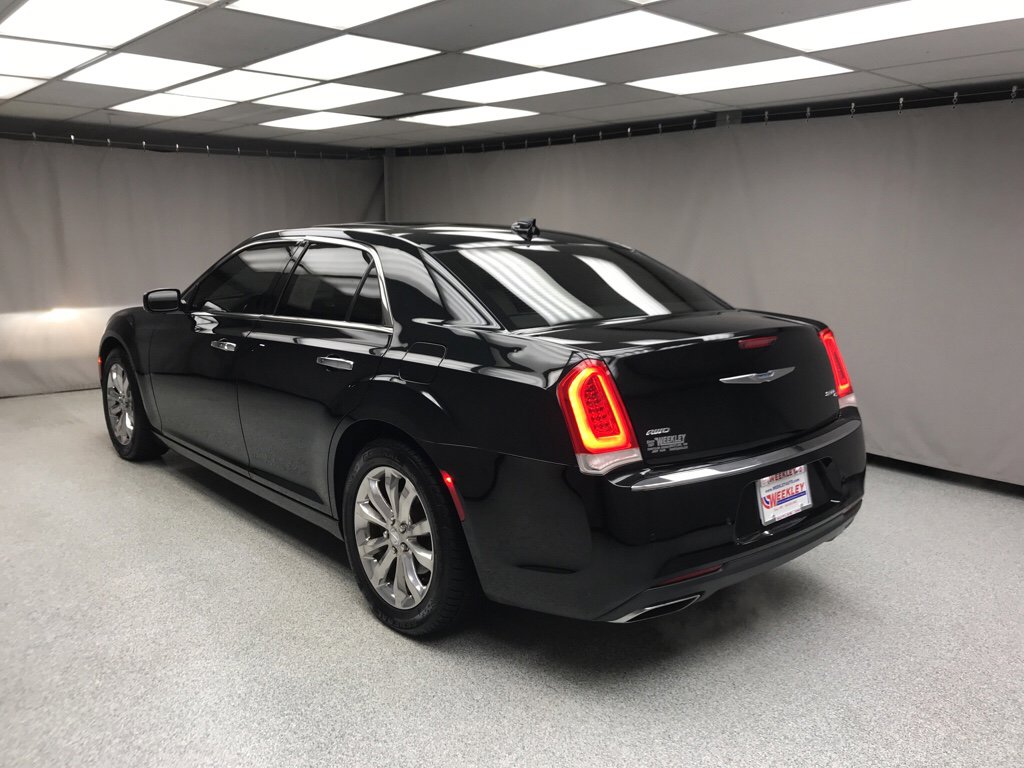 Used 2016 Chrysler 300 C w/ Safetytec Plus Group image 2