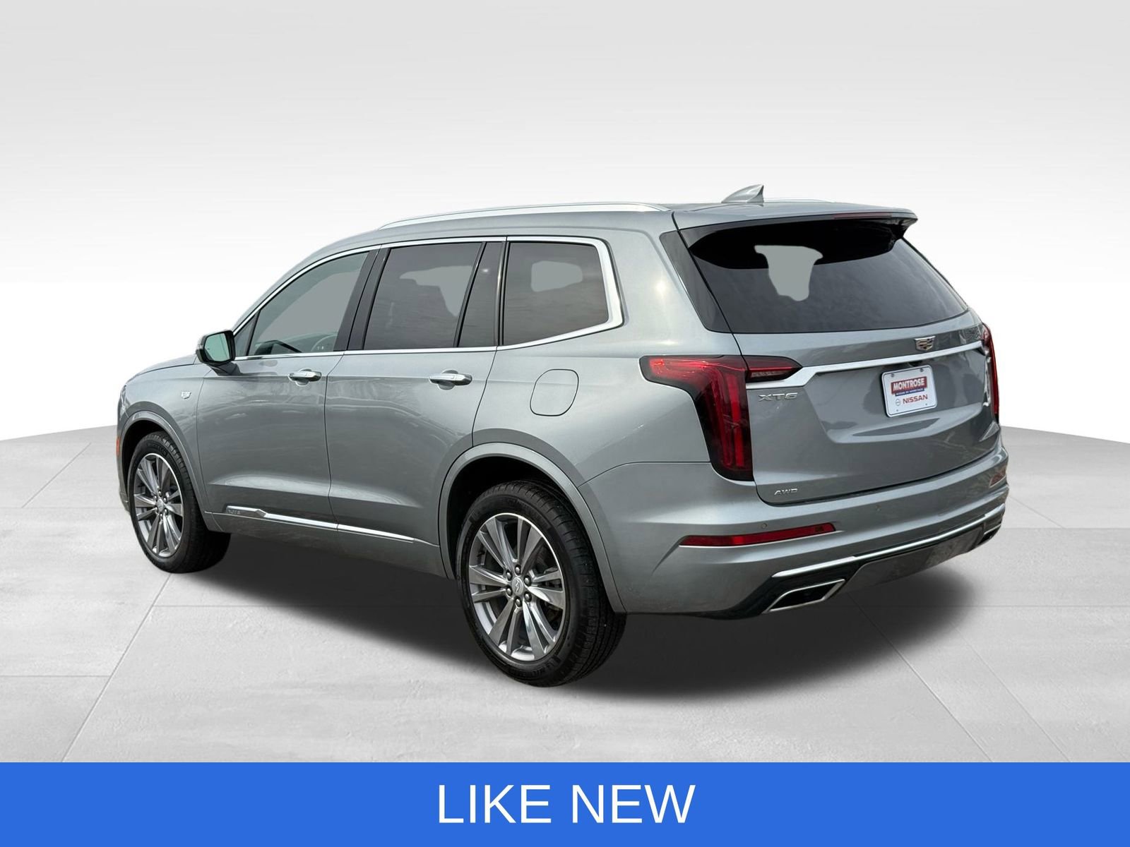 Used 2025 Cadillac XT6 Premium Luxury image 11