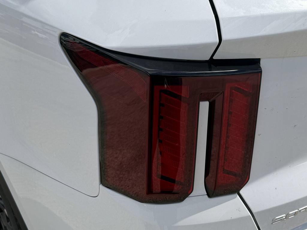 New 2026 Kia Sorento S FWD image 9