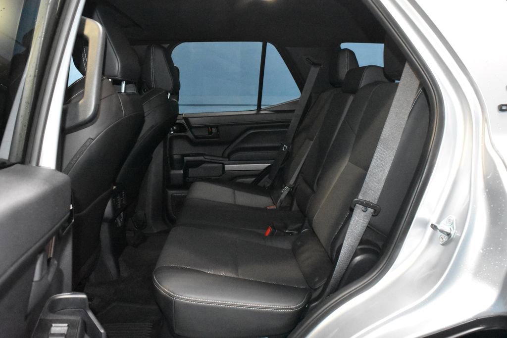 Used 2025 Toyota 4Runner TRD Off-Road Premium AWD/4WD image 25