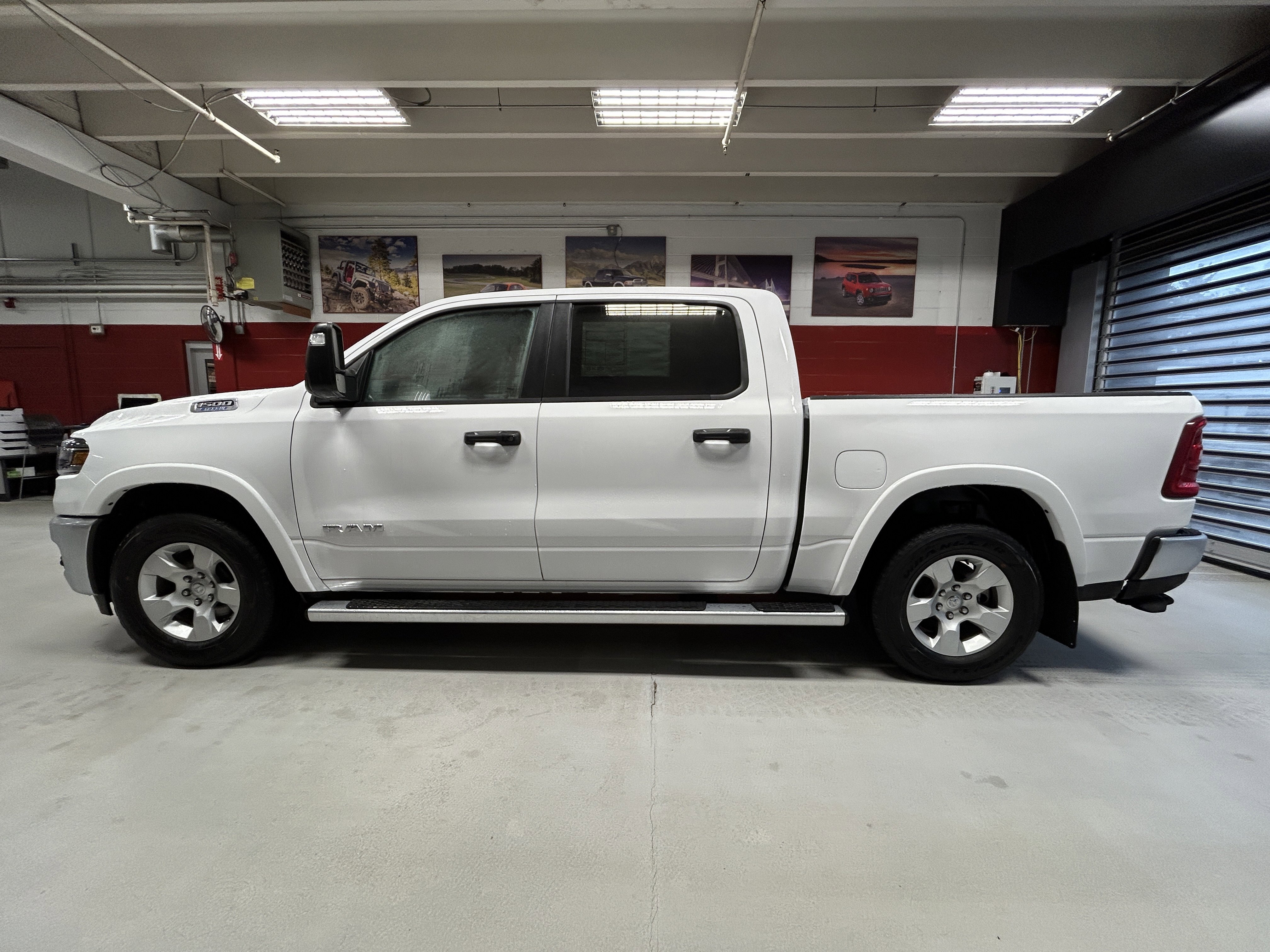 Certified 2025 RAM 1500 Big Horn AWD/4WD image 2