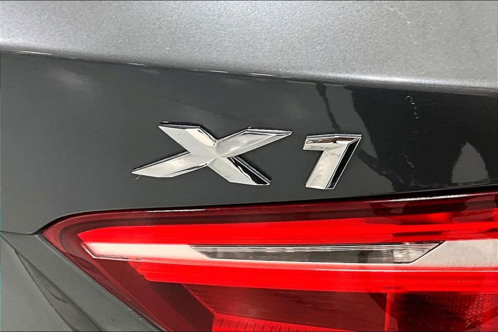 Used 2017 BMW X1 xDrive28i image 39