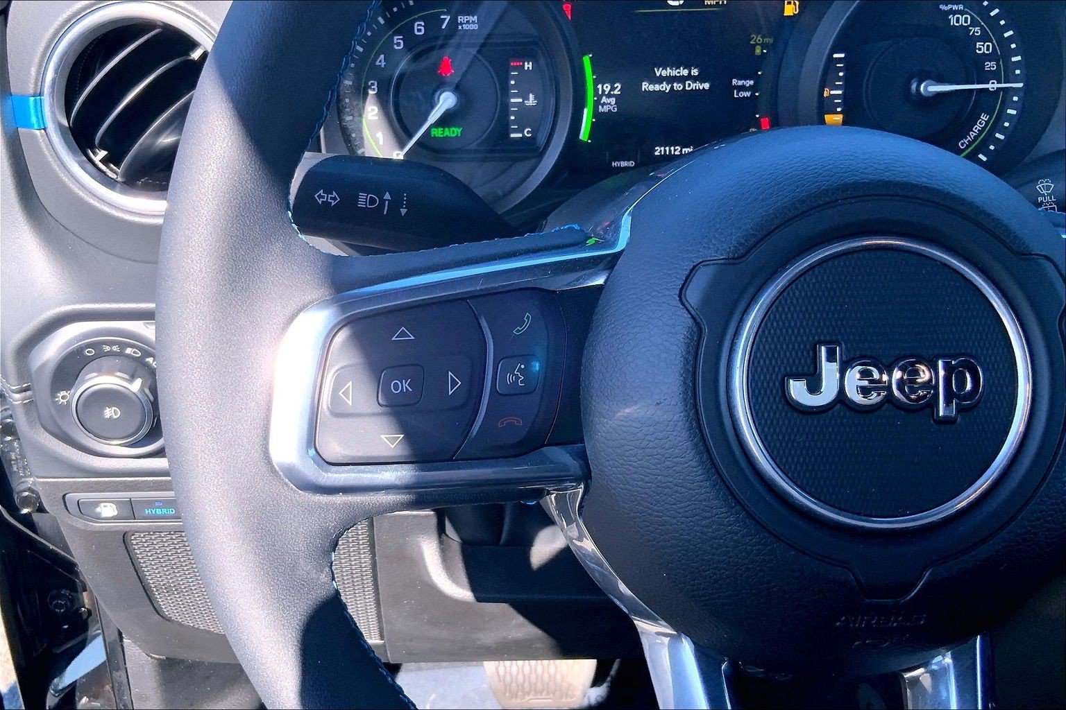 Used 2024 Jeep Wrangler High Altitude AWD/4WD image 23