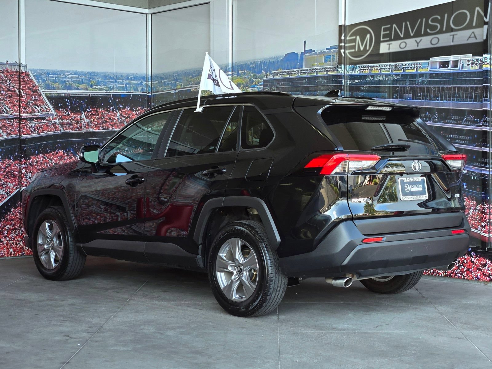 Certified 2025 Toyota RAV4 XLE FWD image 6