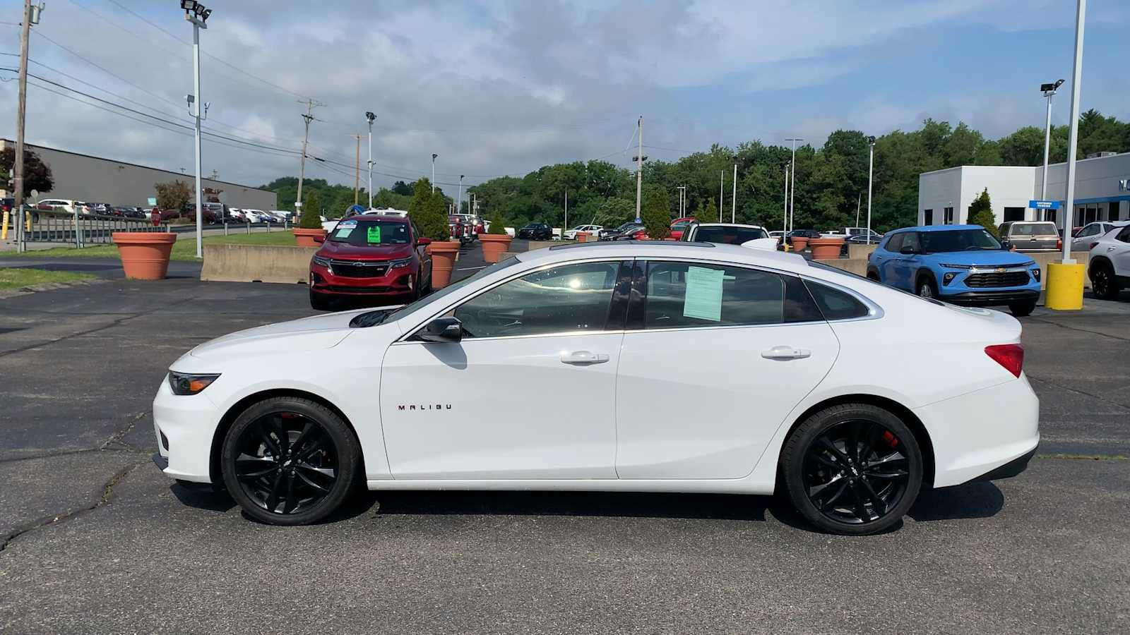 Certified 2018 Chevrolet Malibu LT w/ Redline Edition FWD image 5