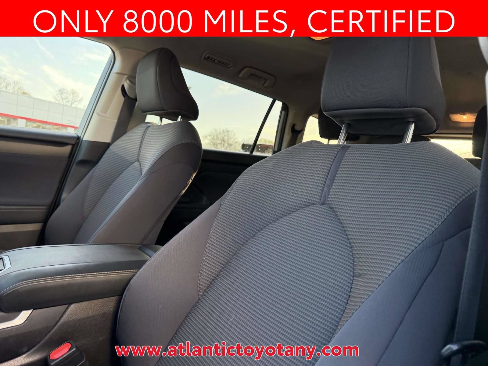 Used 2025 Toyota Highlander LE AWD/4WD image 14