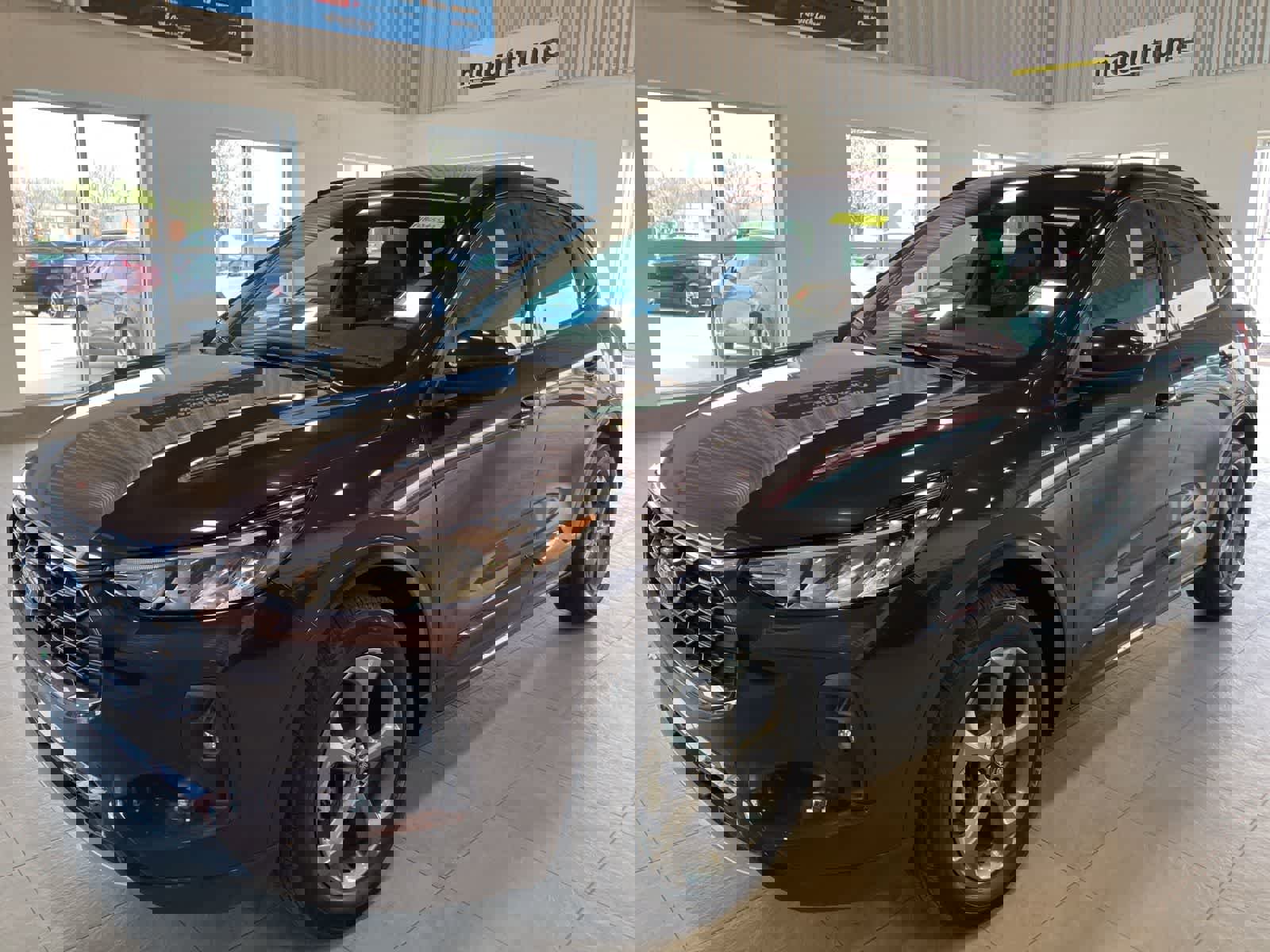 Used 2023 Ford Escape ST-Line Select AWD/4WD image 1