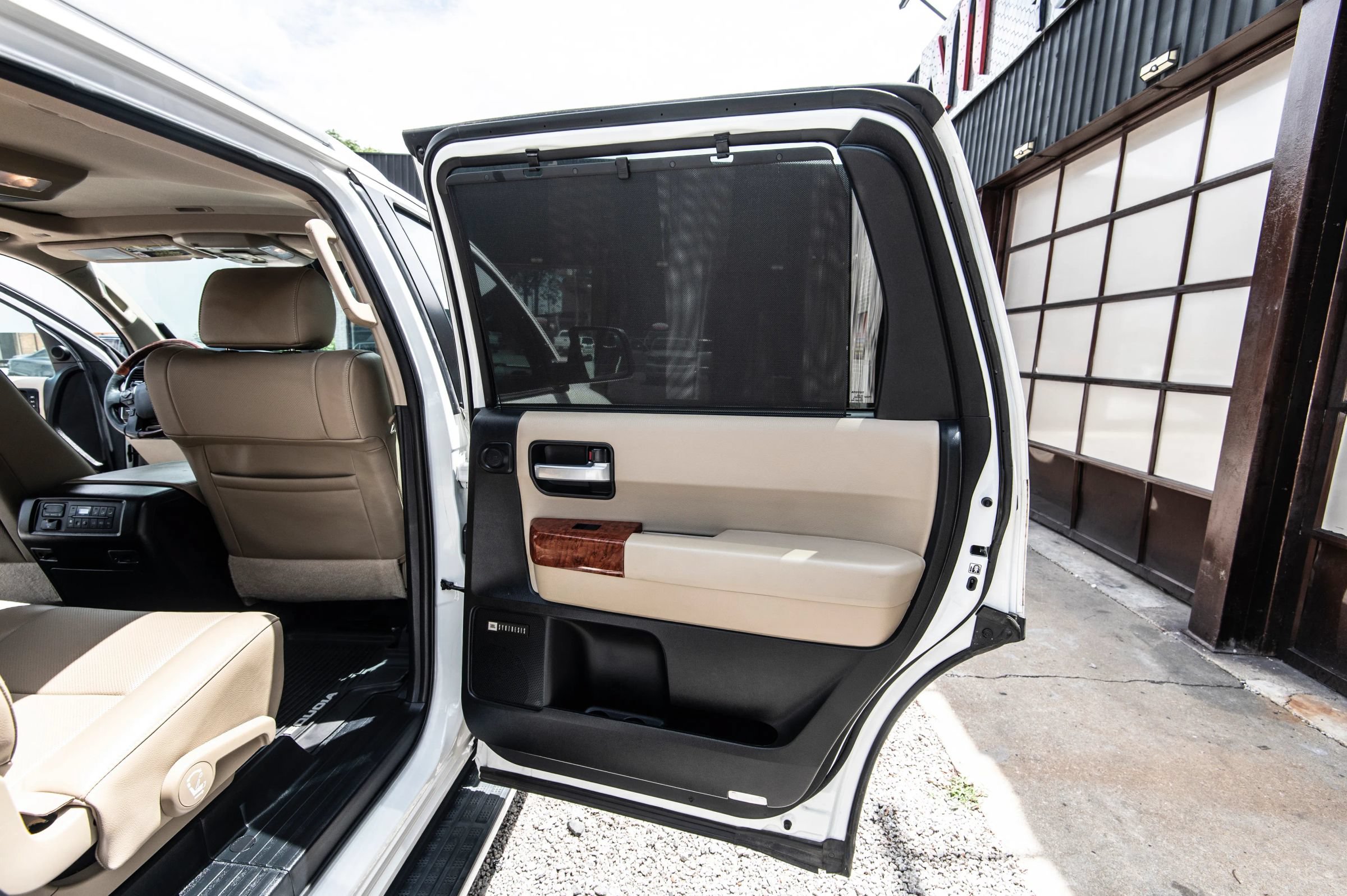 Used 2020 Toyota Sequoia Platinum RWD image 29