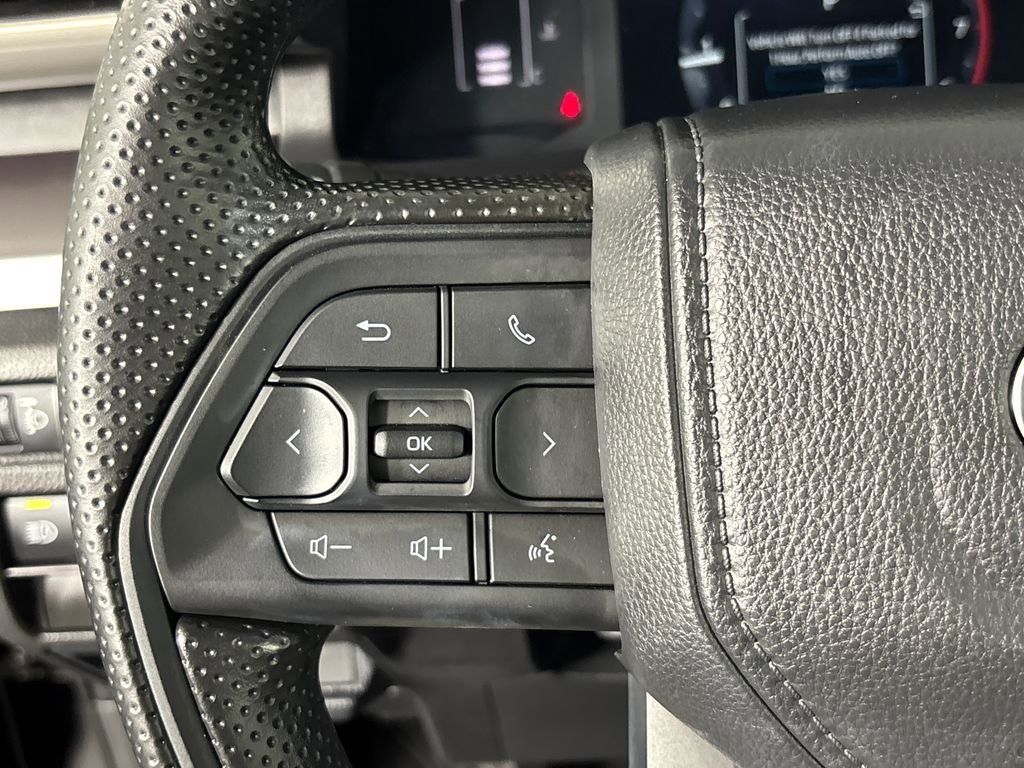Certified 2025 Toyota Tacoma SR5 image 15