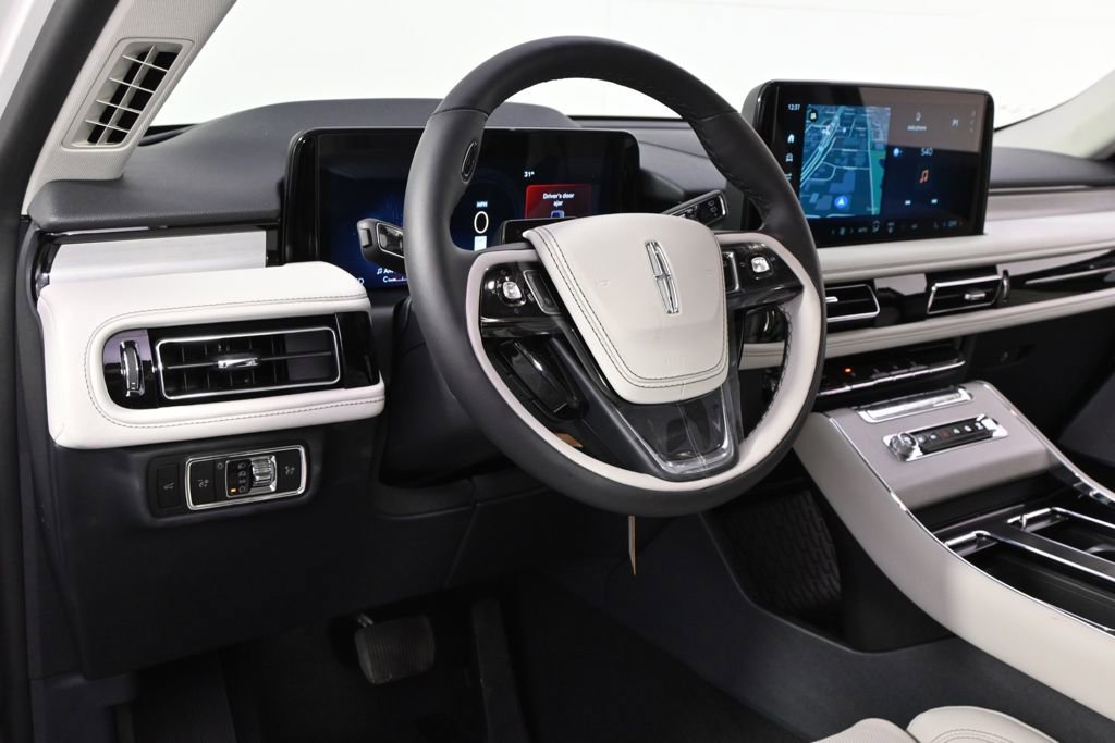New 2026 Lincoln Aviator Reserve image 11