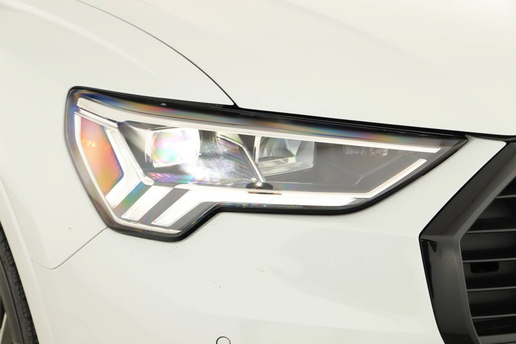 Certified 2023 Audi Q3 2.0T Premium w/ Convenience Package AWD/4WD image 41