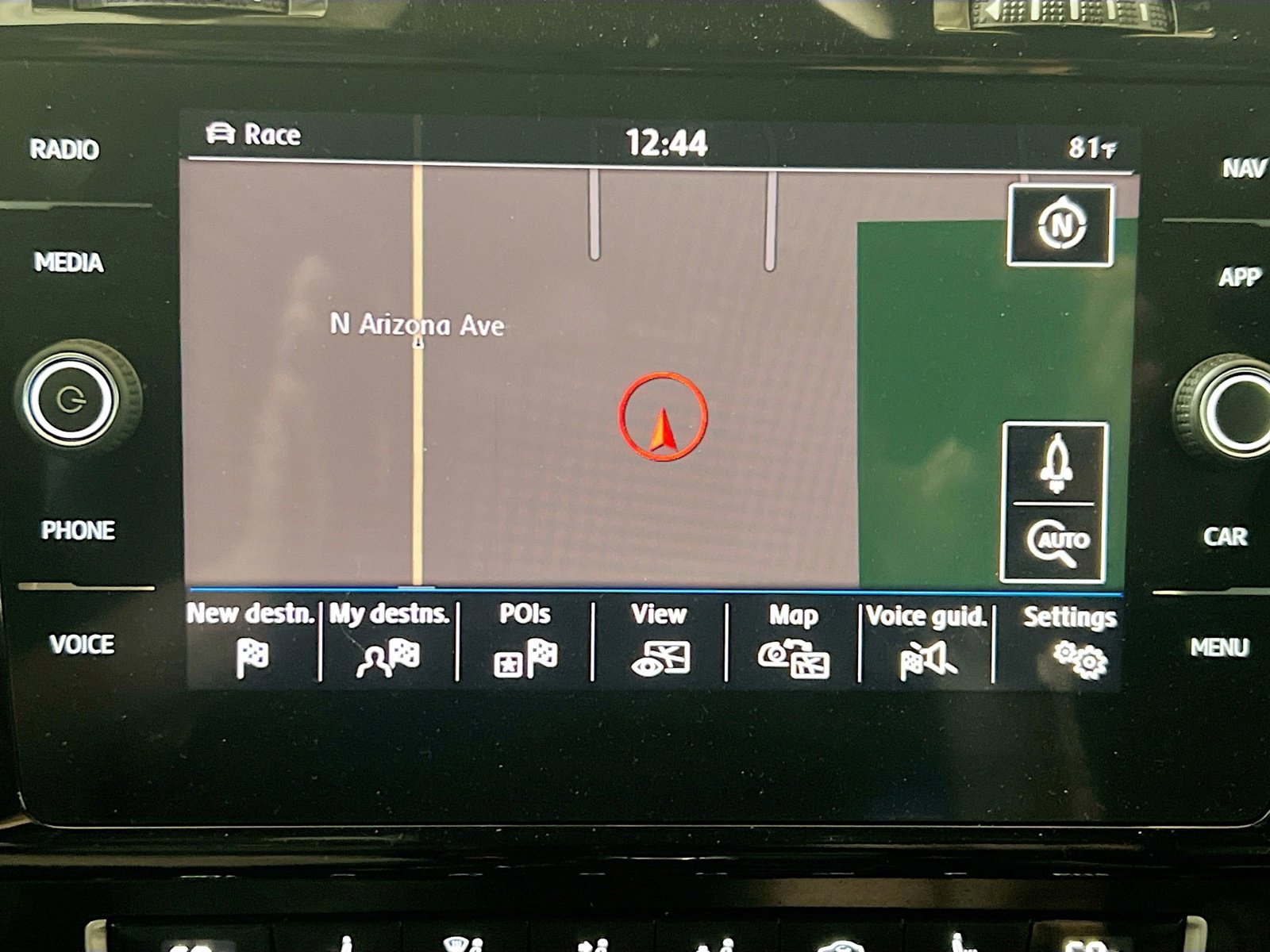 Used 2018 Volkswagen Golf R 4-Door AWD/4WD image 9