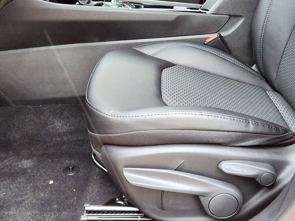 New 2026 Jeep Compass Latitude image 17