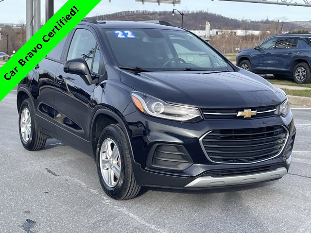 Certified 2022 Chevrolet Trax LT w/ LT Convenience Package image 1