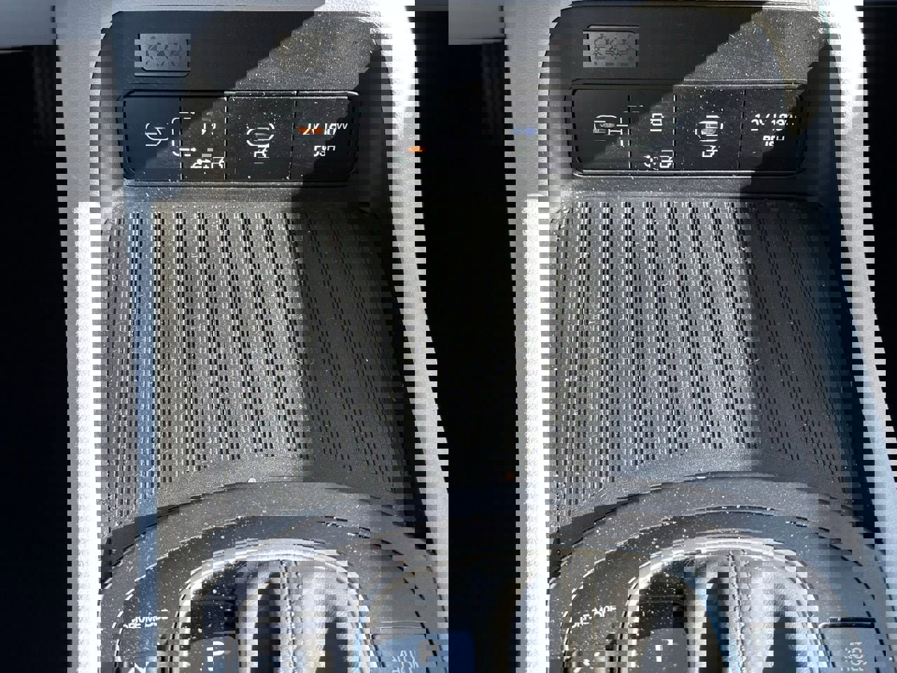 Used 2024 Hyundai Kona SEL image 29