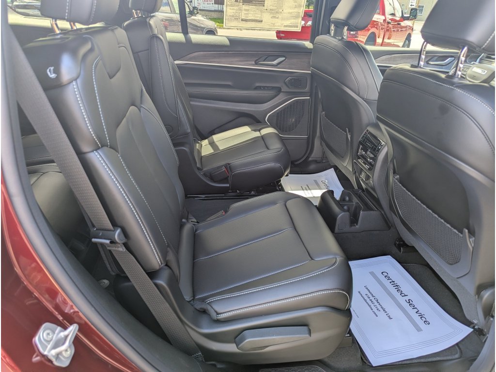New 2026 Jeep Grand Cherokee L Limited AWD/4WD image 23