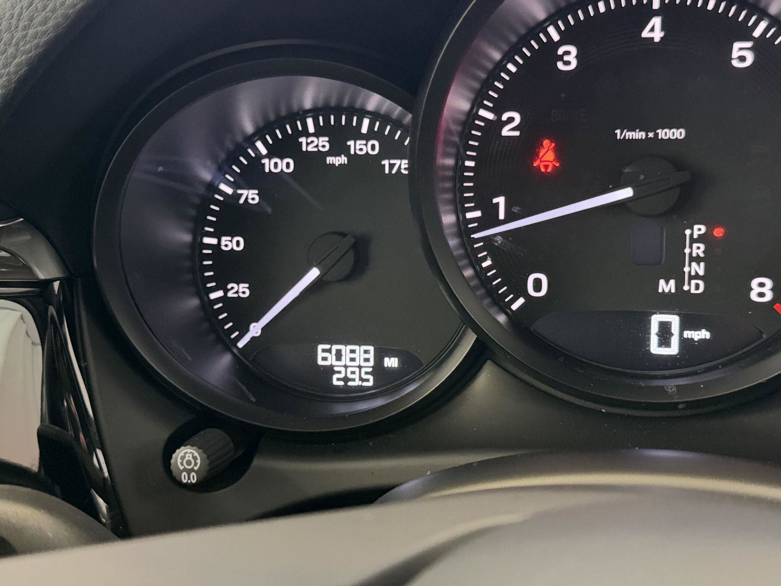 Certified 2025 Porsche Macan Turbo image 22