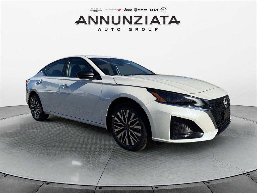 New 2025 Nissan Altima 2.5 SV image 7