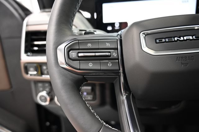 New 2026 GMC Yukon XL Denali Ultimate w/ LPO, Floor Liner Package AWD/4WD image 15