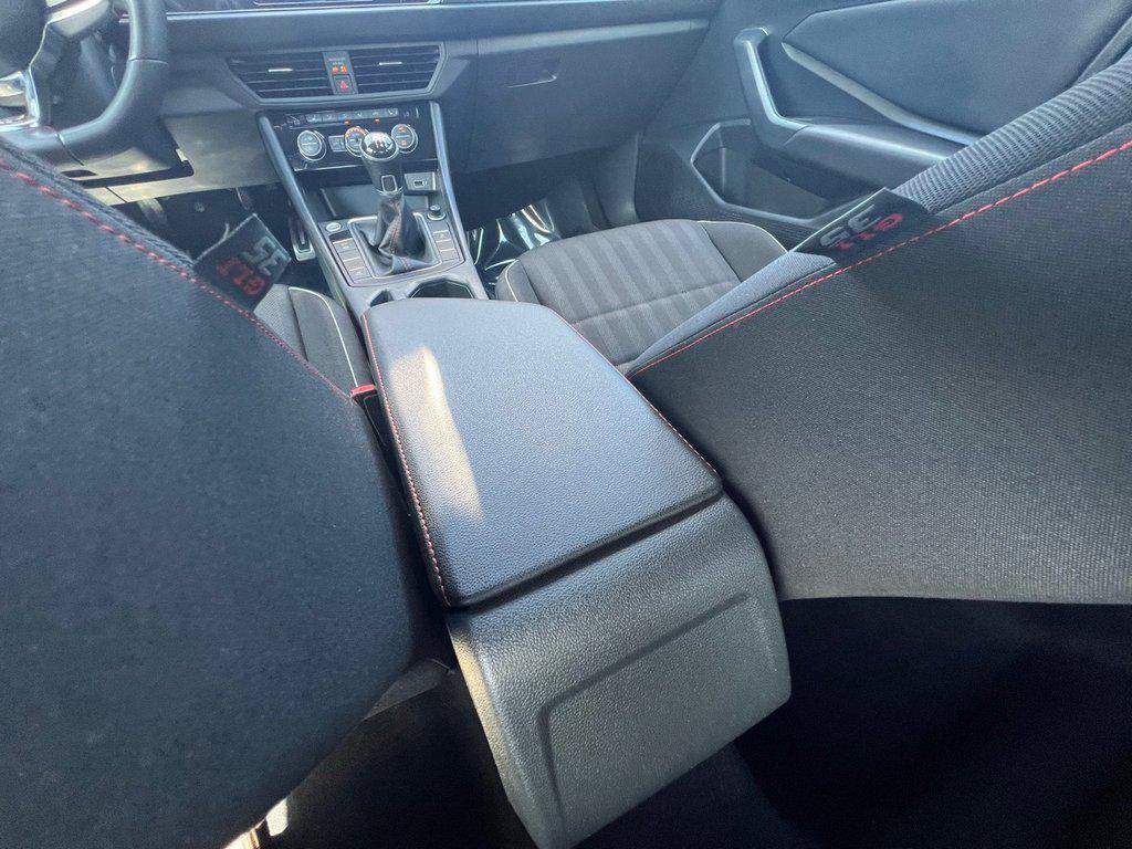 Used 2019 Volkswagen Jetta GLI FWD image 20