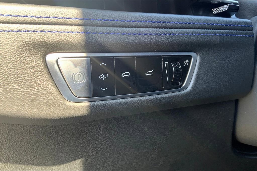 New 2026 Cadillac Escalade IQL Luxury image 28