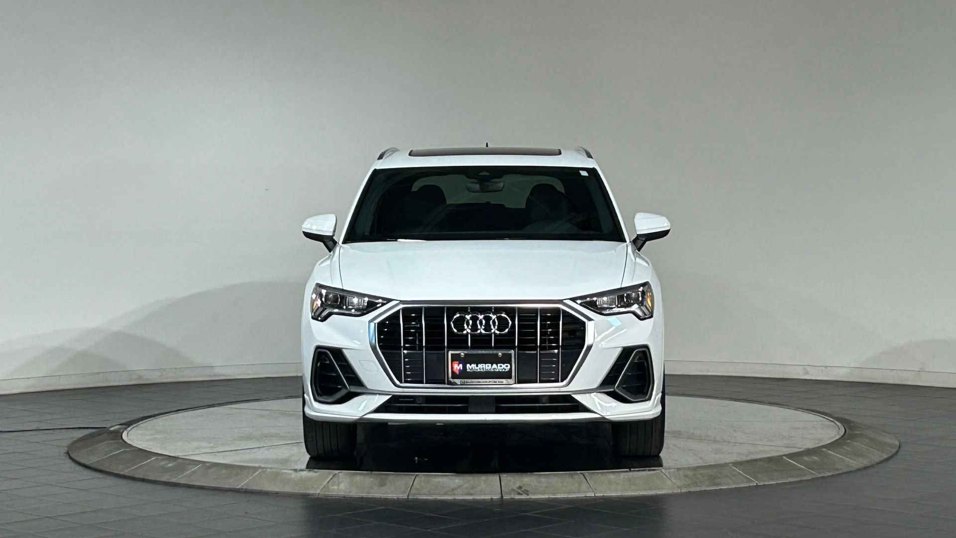 Used 2021 Audi Q3 2.0T Premium Plus w/ Premium Plus Package AWD/4WD image 3