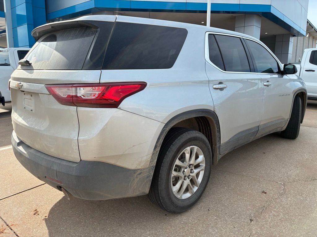 Used 2020 Chevrolet Traverse LS w/ LPO, Floor Liner Package FWD image 5