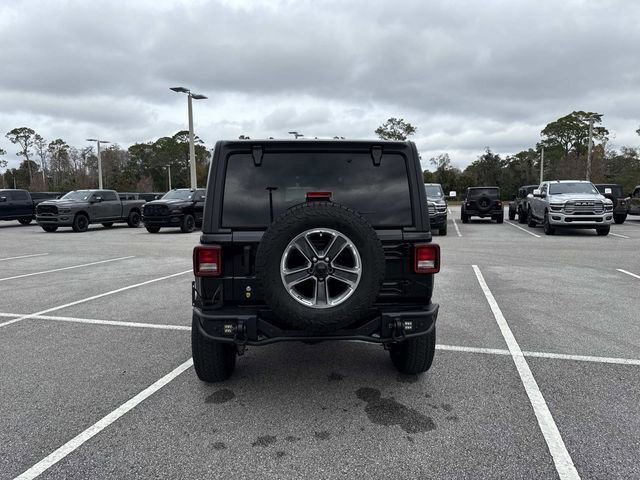 Used 2019 Jeep Wrangler Unlimited Sahara image 4