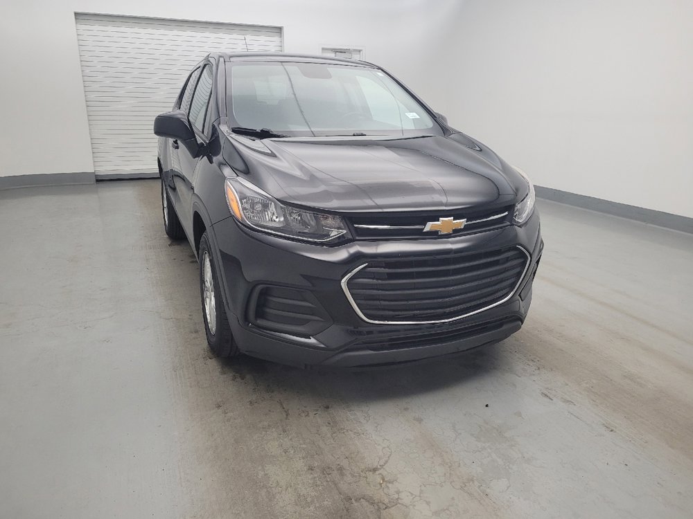 Used 2019 Chevrolet Trax LS w/ Tint and Cruise Package FWD image 14