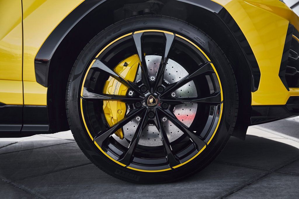Used 2021 Lamborghini Urus AWD/4WD image 20