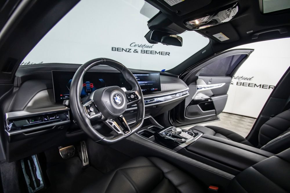 Used 2023 BMW 740i RWD image 20