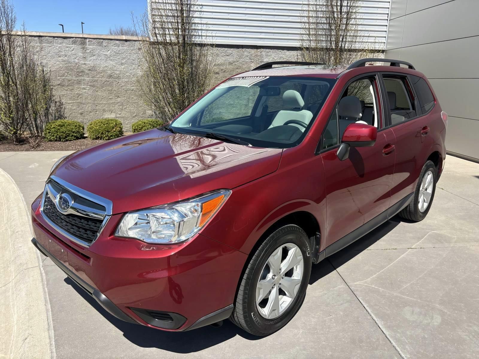 Used 2016 Subaru Forester 2.5i Premium w/ Popular Package #2 image 1