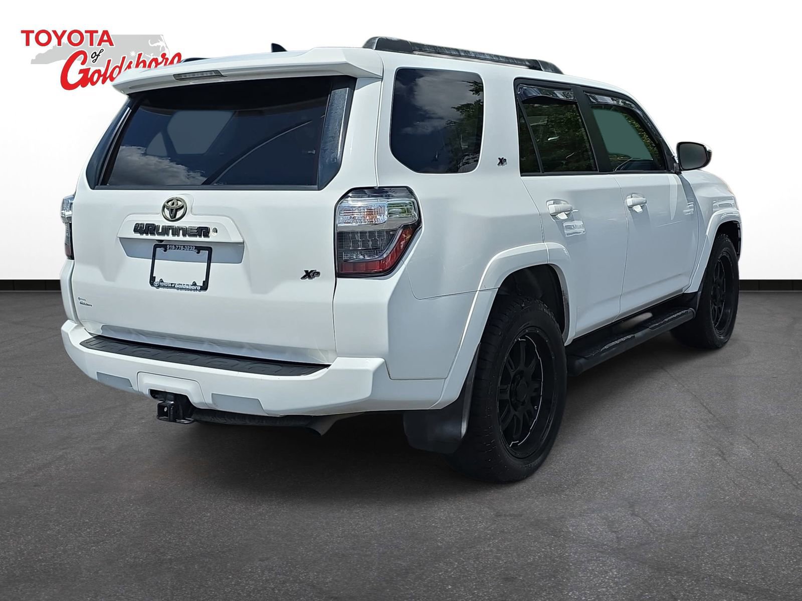 Used 2016 Toyota 4Runner SR5 RWD image 5