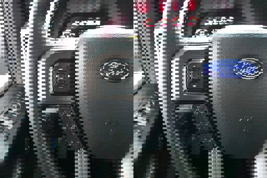 Used 2020 Ford F150 XLT w/ Equipment Group 302A Luxury AWD/4WD image 13