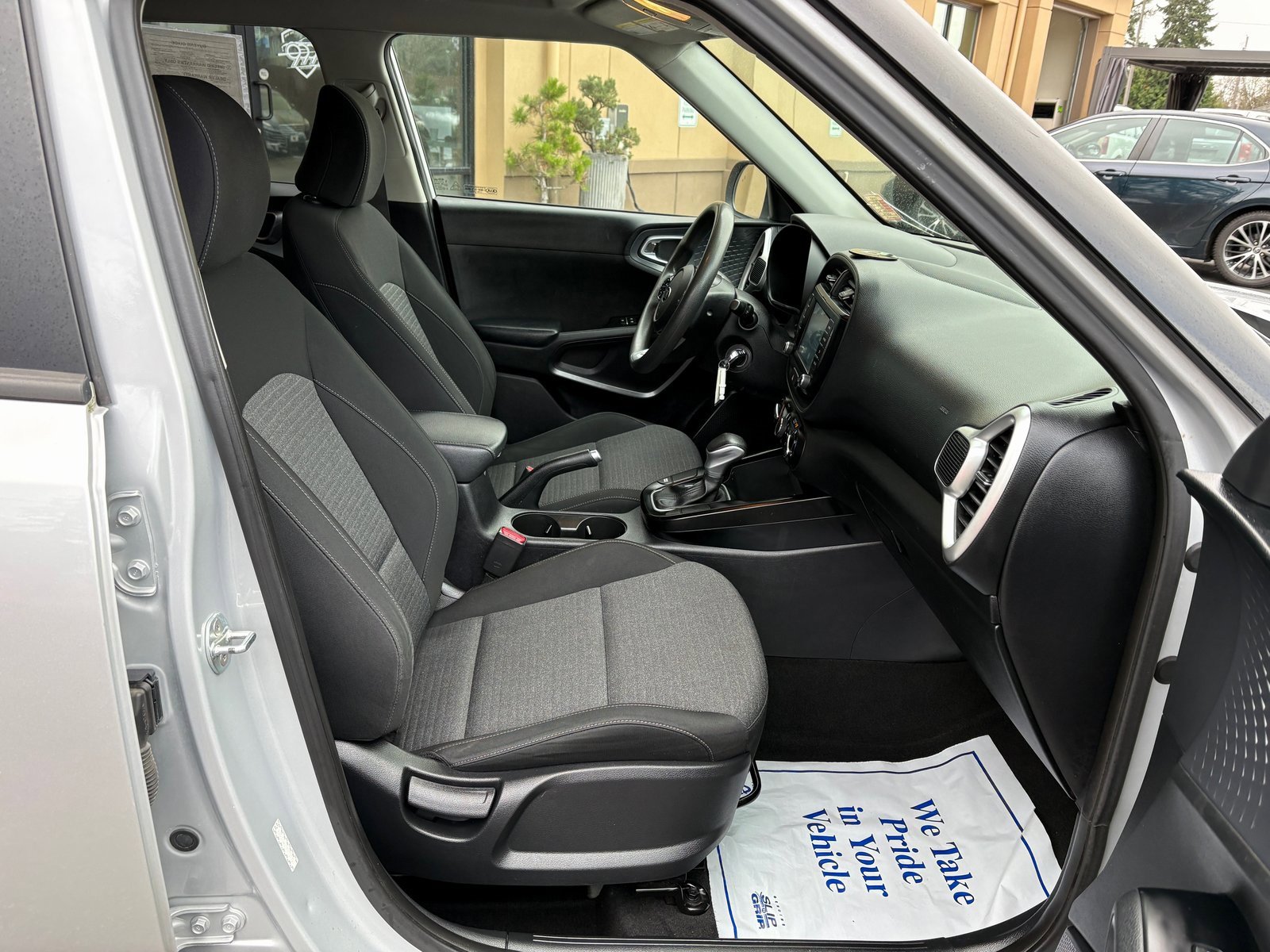 Used 2021 Kia Soul S image 25