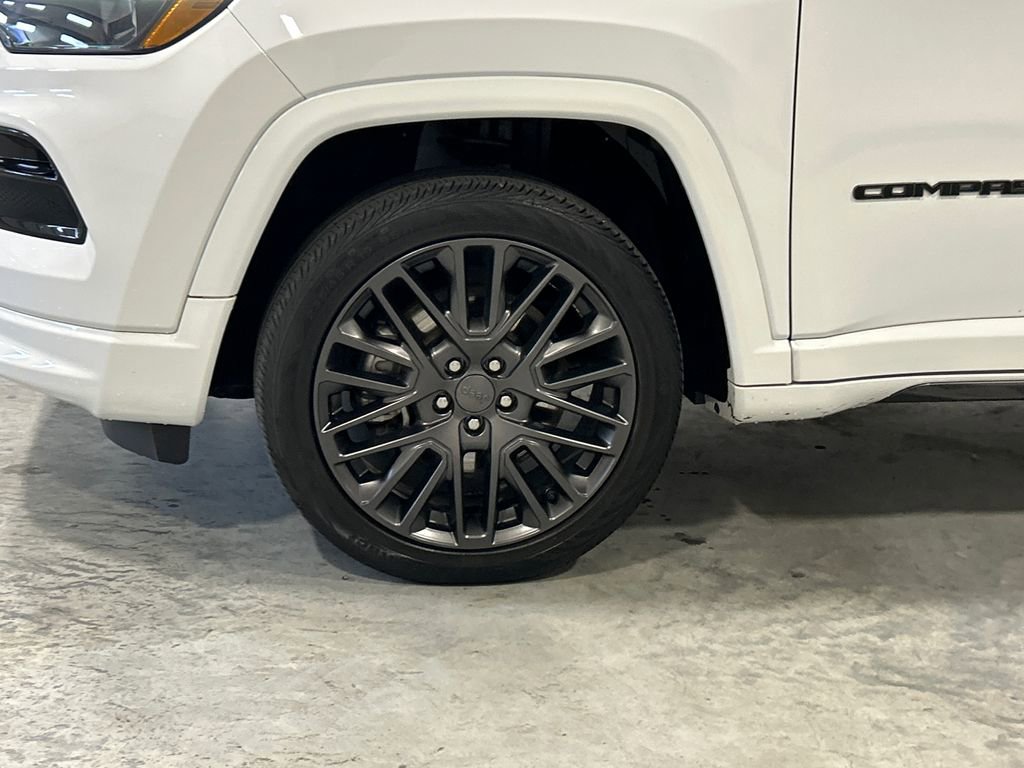 Used 2023 Jeep Compass High Altitude w/ Driver Assist Group I image 11