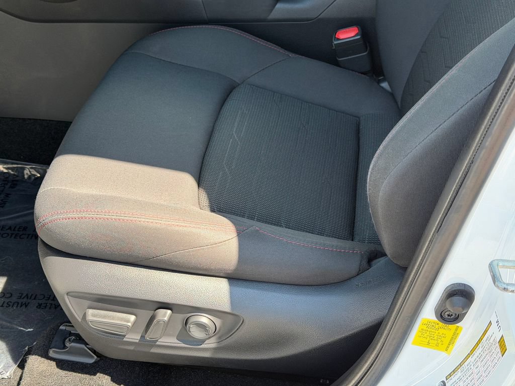 Used 2022 Toyota RAV4 SE w/ Weather & Moonroof Package AWD/4WD image 25