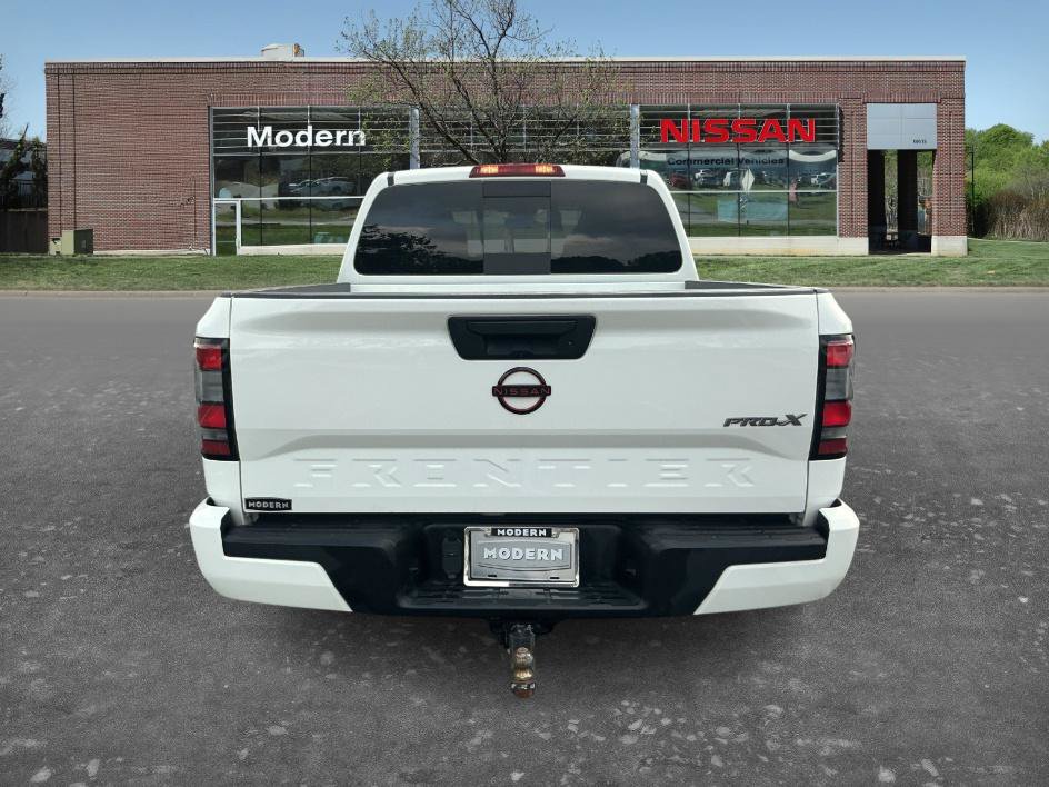 Certified 2023 Nissan Frontier Pro-X w/ Tow Package RWD image 3