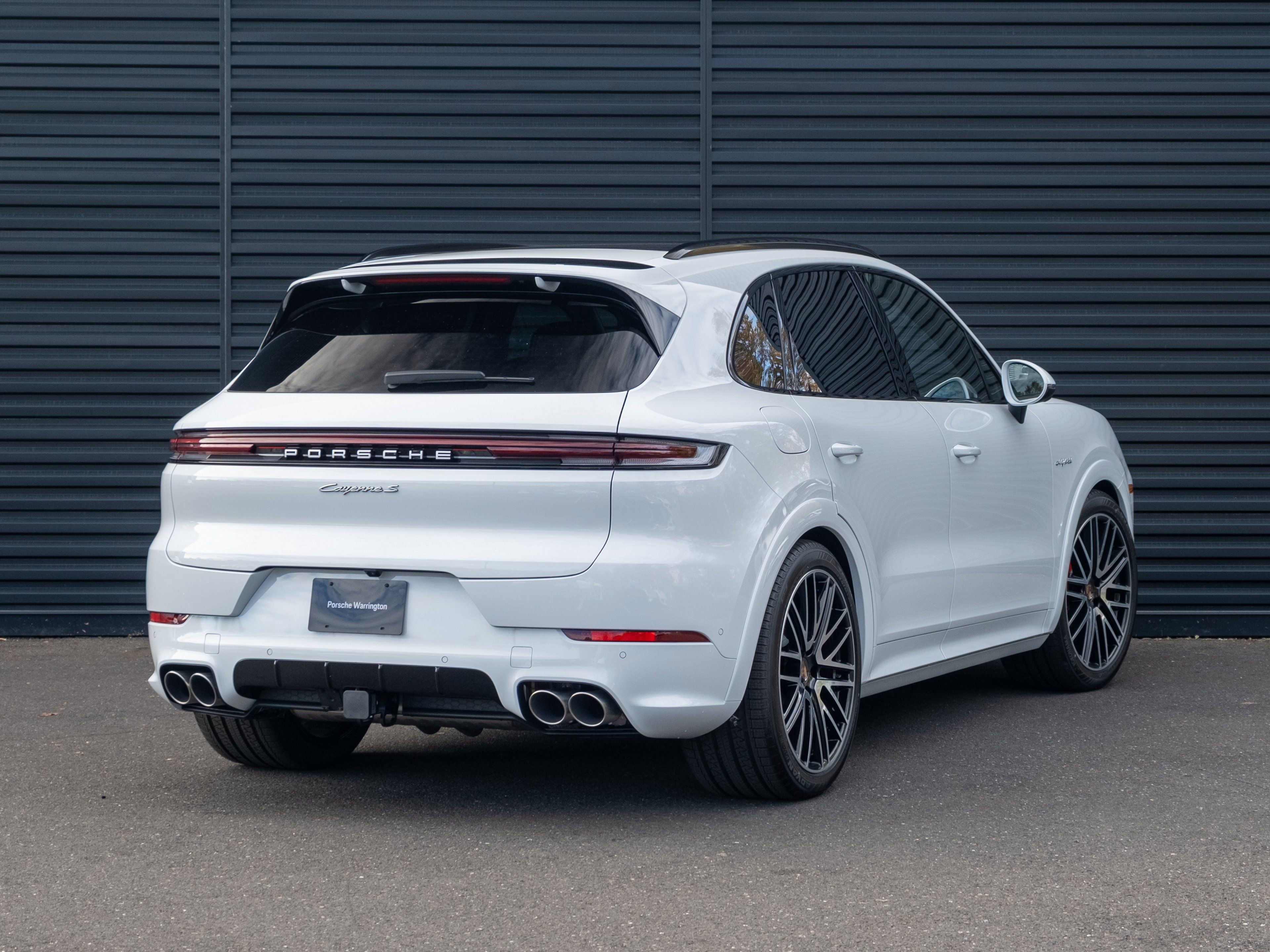 New 2026 Porsche Cayenne S image 8