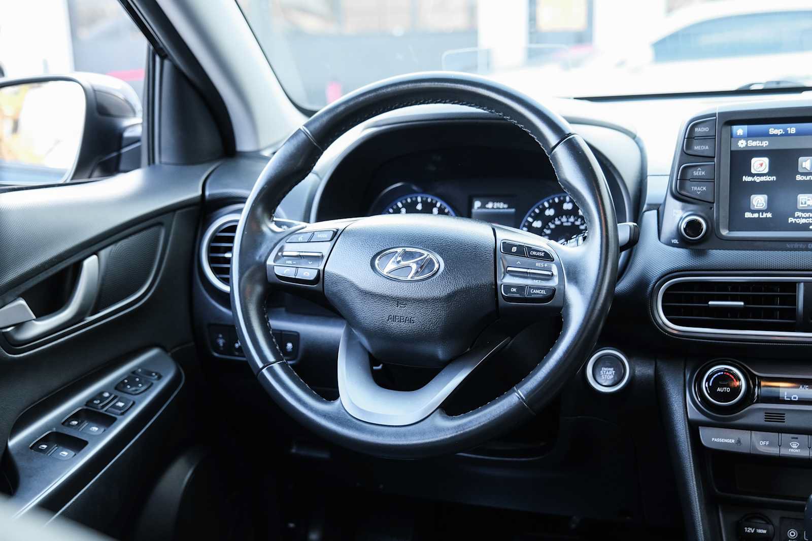 Used 2018 Hyundai Kona Ultimate FWD image 22
