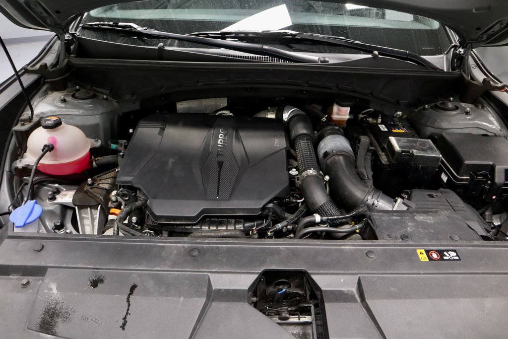 Certified 2022 Hyundai Santa Cruz Limited AWD/4WD image 18