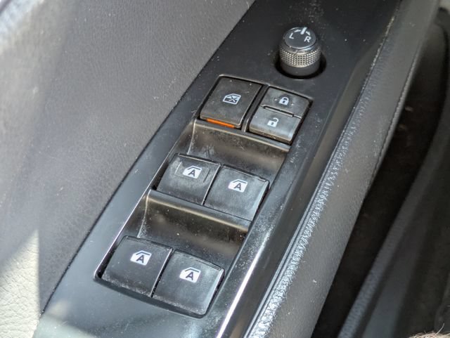 Used 2020 Toyota Camry SE FWD image 21