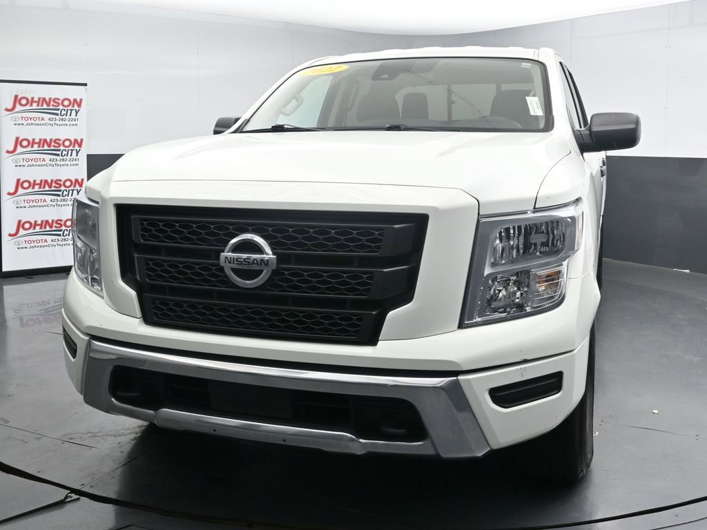Used 2022 Nissan Titan SV AWD/4WD image 4