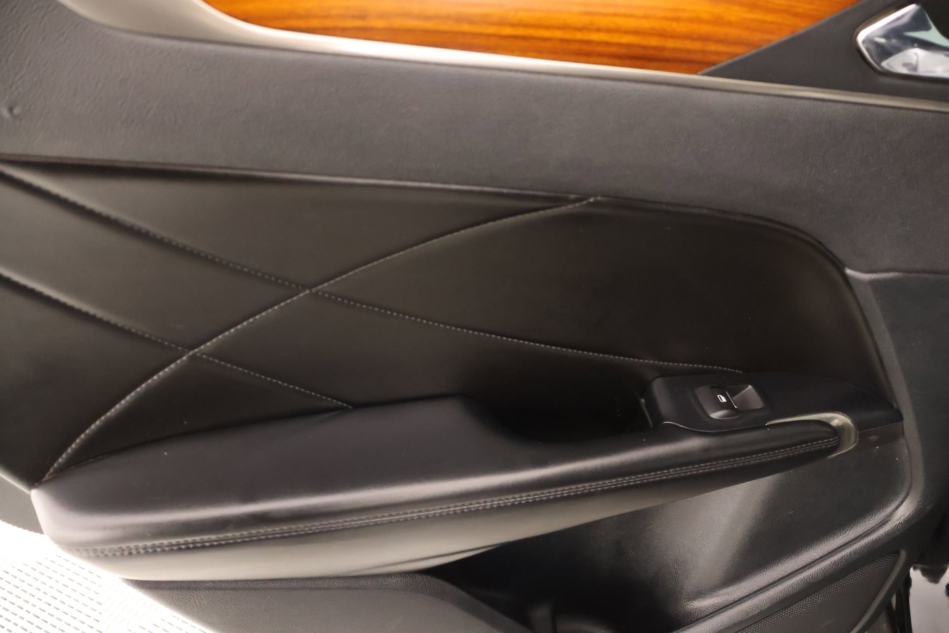 Used 2017 Lincoln MKC Reserve w/ Lincoln MKC Climate Package image 17