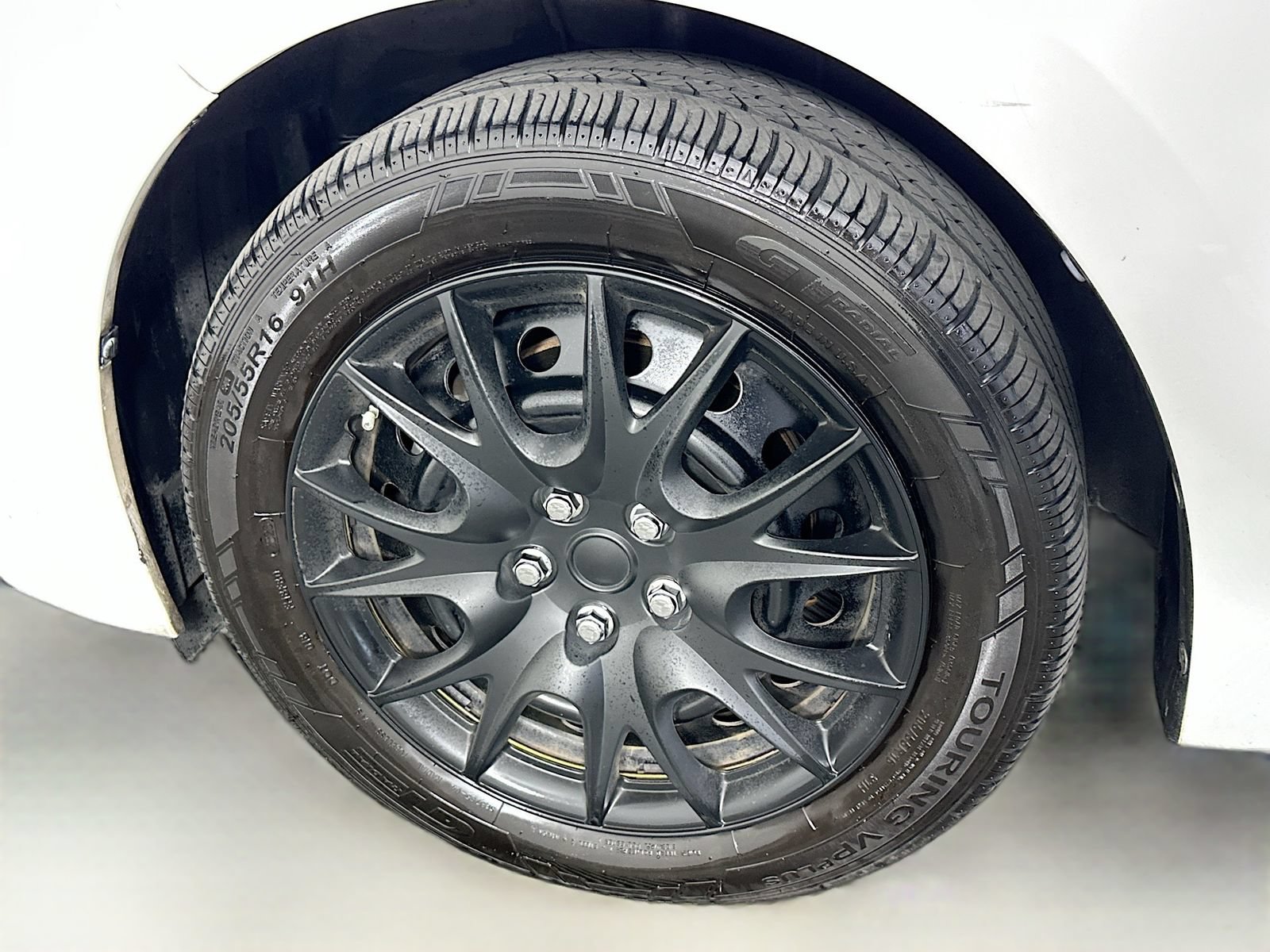 Used 2015 Toyota Corolla LE FWD image 29