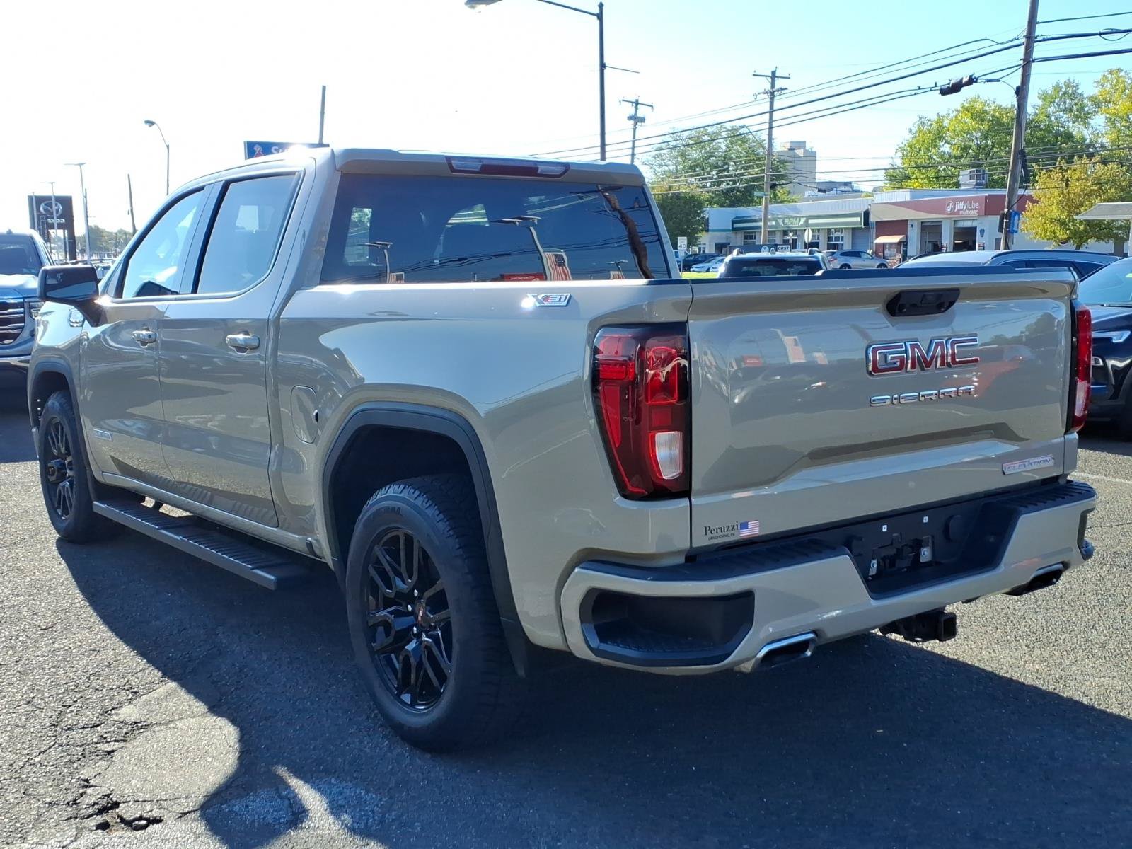 Certified 2022 GMC Sierra 1500 Elevation w/ X31 Off-Road Package AWD/4WD image 6