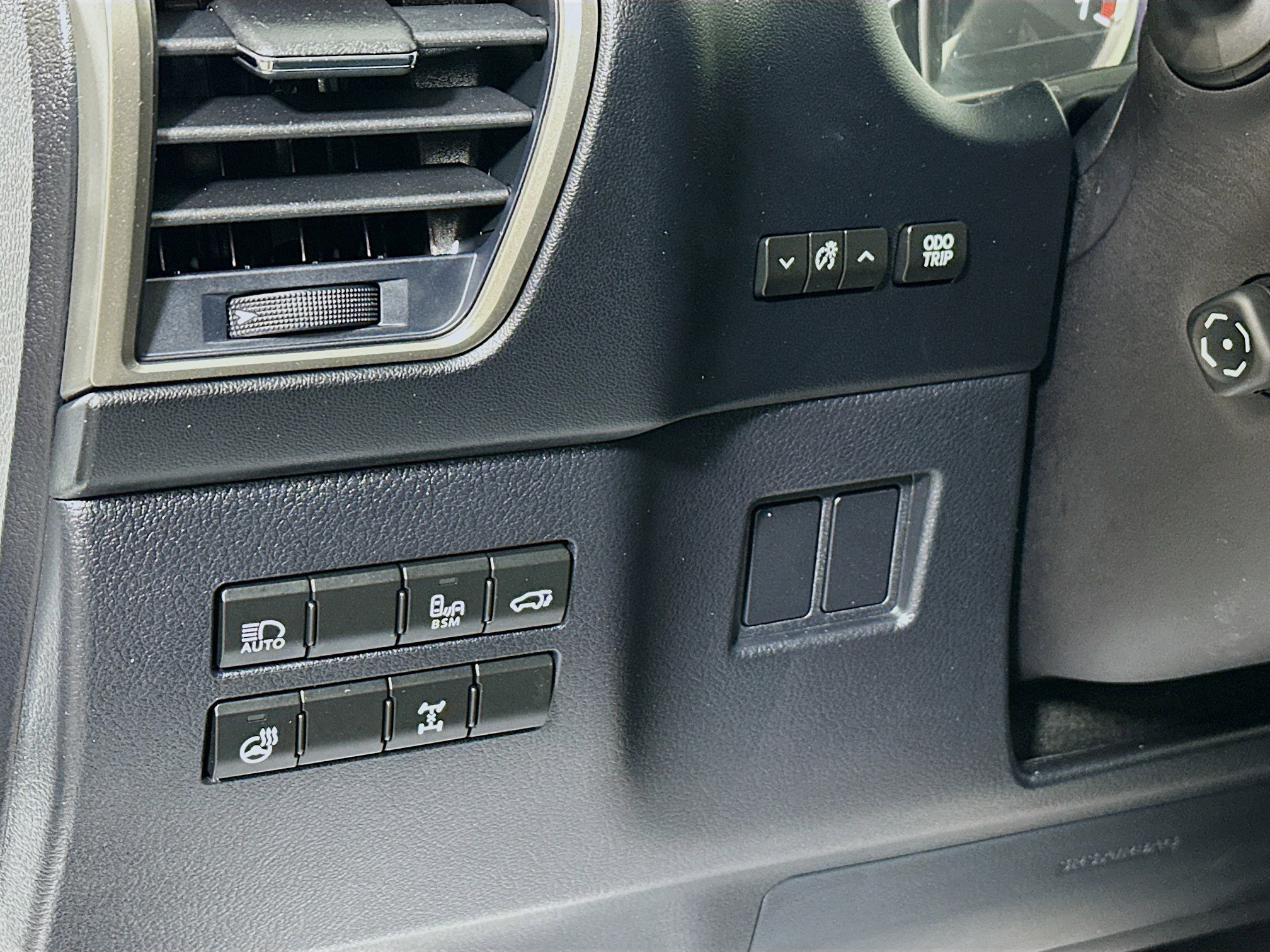 Used 2020 Lexus NX 300 AWD w/ Comfort Package image 10