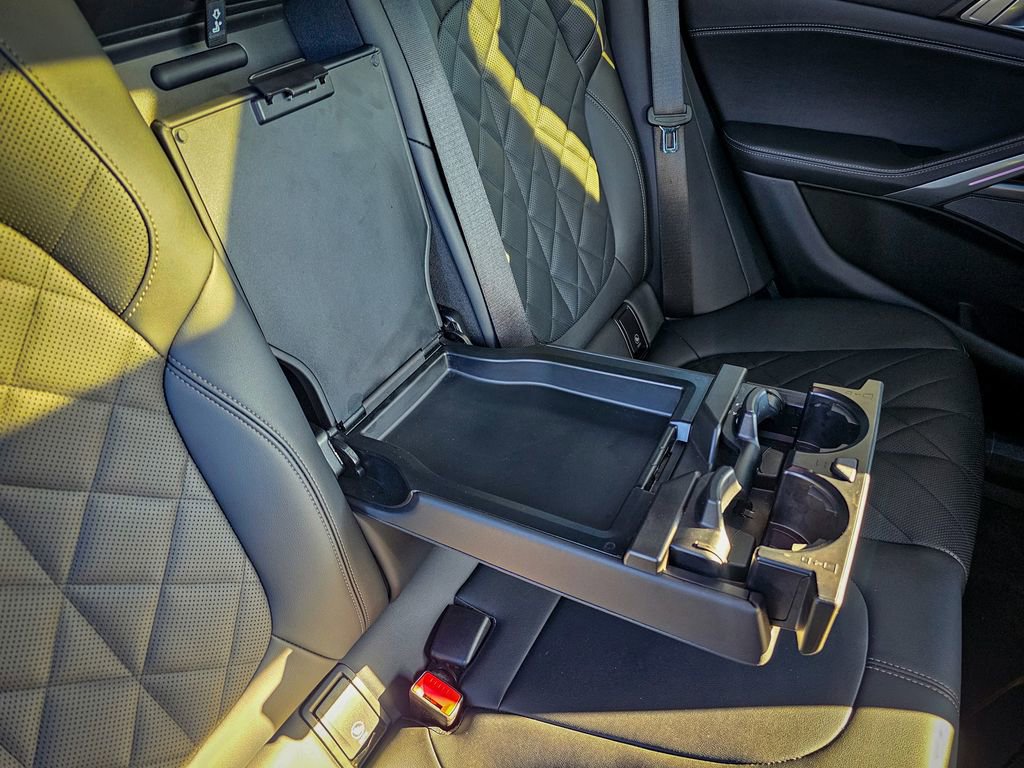 Used 2023 BMW X6 xDrive40i w/ Premium Package image 41