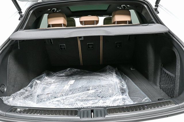 Certified 2026 Porsche Macan image 29