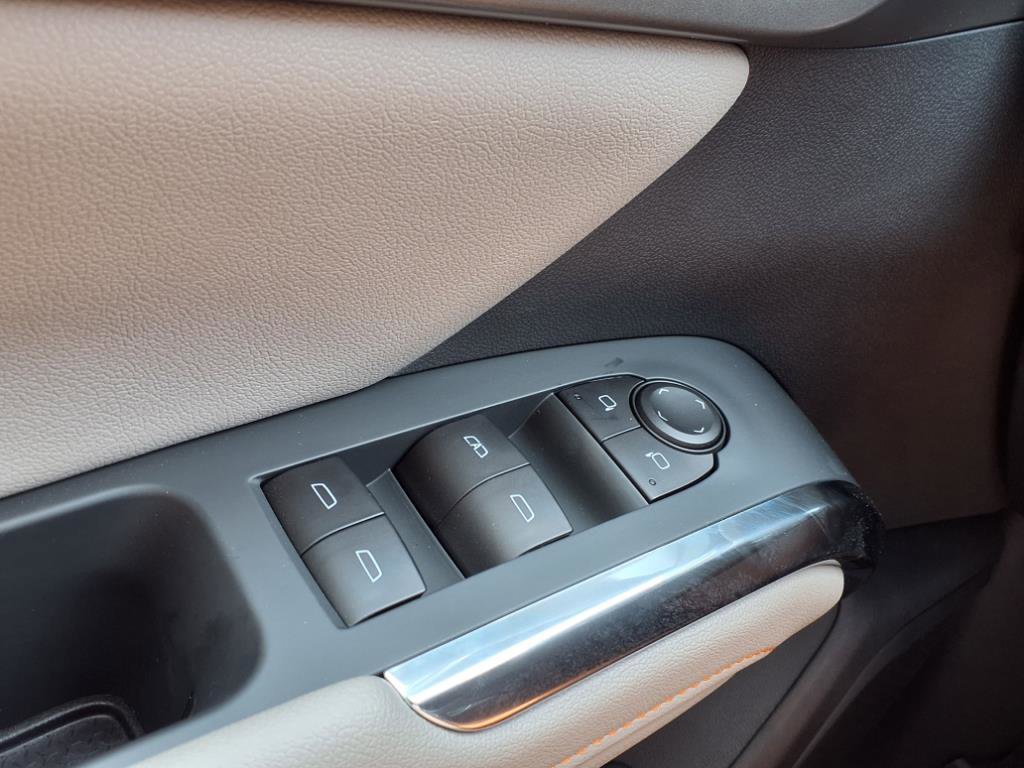 New 2026 Chevrolet Traverse LT w/ LPO, Floor Liner Package image 17